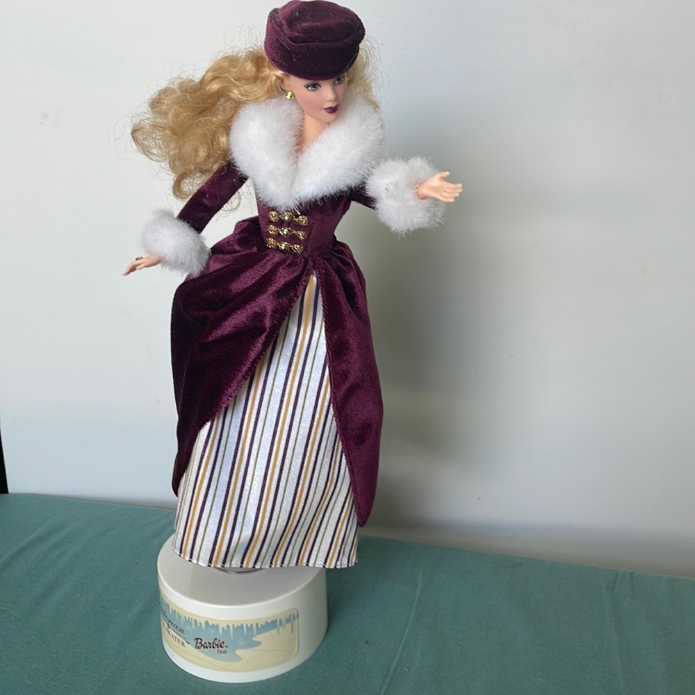 Barbie Doll Collectors | Victorian Ice Skater Special Edition 2000